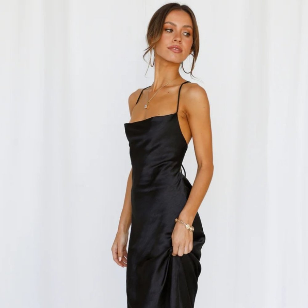 Hello Molly Midi Dress